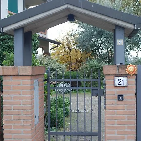 Alojamento de Acomodação e Pequeno-almoço Il Sole Forlì